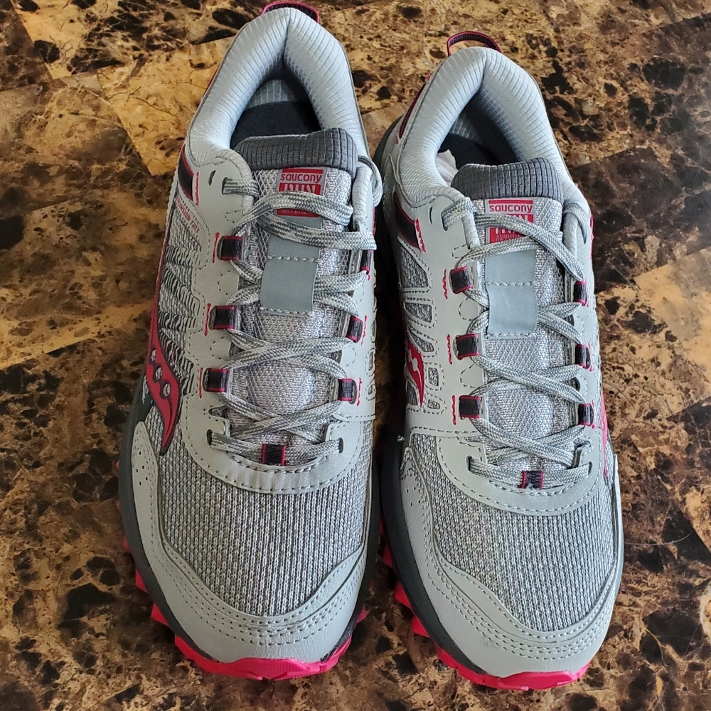 Saucony Womens 9.5 Versafoam Excursion TR13 Trail